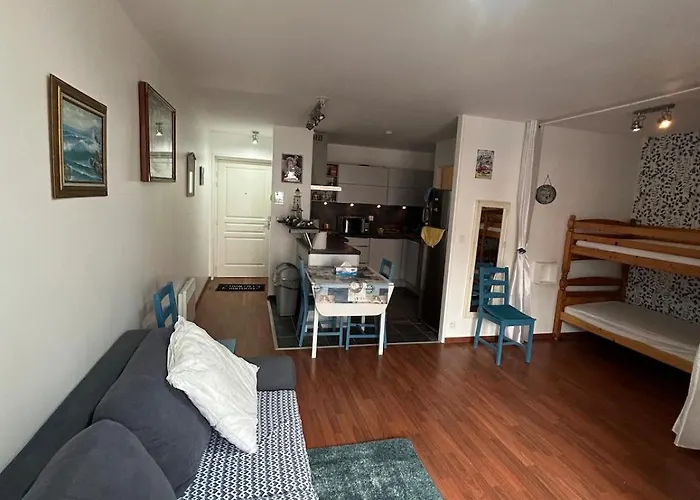 38 M2 Apartment, 50 M From Beach, Balcony Apartment *