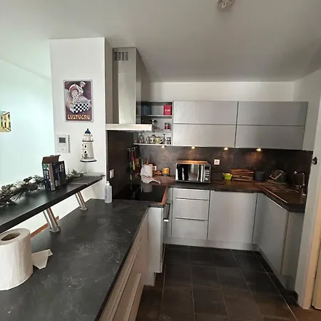 Appartement 38 M2 Apartment, 50 M From Beach, Balcony *